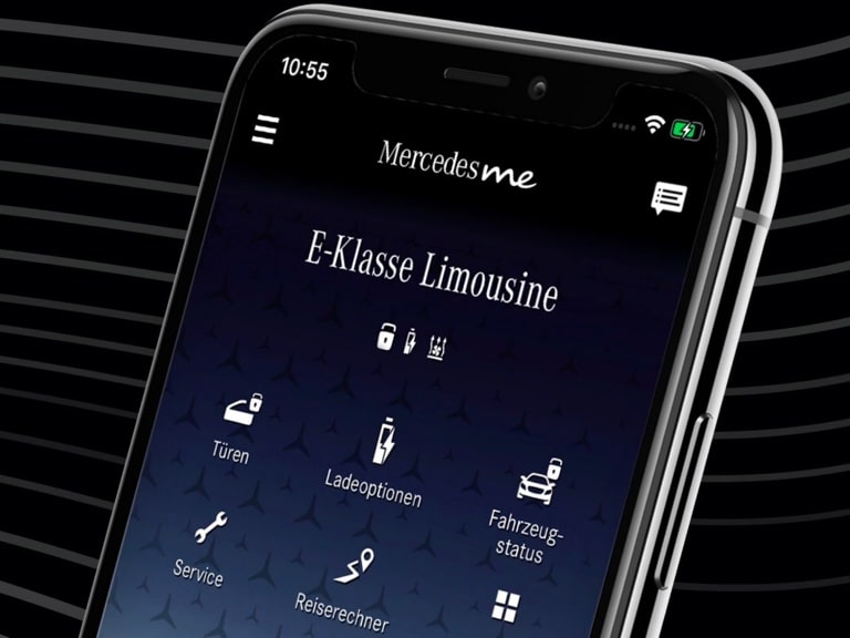 Mercedes me App | Apps | Mercedes me Op een smartphone worden in het menu van de Mercedes me App de beschikbare functies van de digitale extra's voor navigatie, remote en GUARD 360˚ weergegeven.