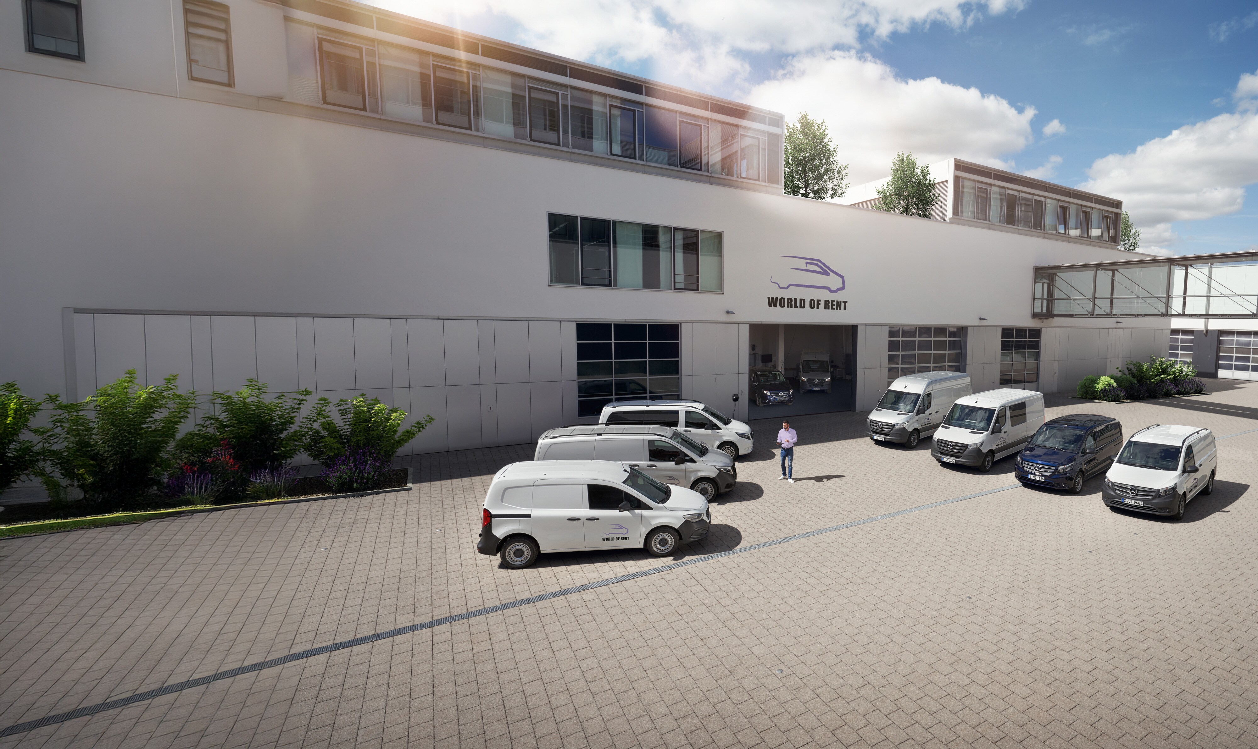 Mercedes-Benz Bedrijfswagens | Fleet Services Vloot Mercedes-Benz Bedrijfswagens geparkeerd voor een bedrijfspand als symbool voor vlootservices en wagenparkbeheer.